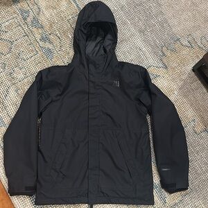 Boys North Face Black winter coat with removable fleece insert. Size 10/12
